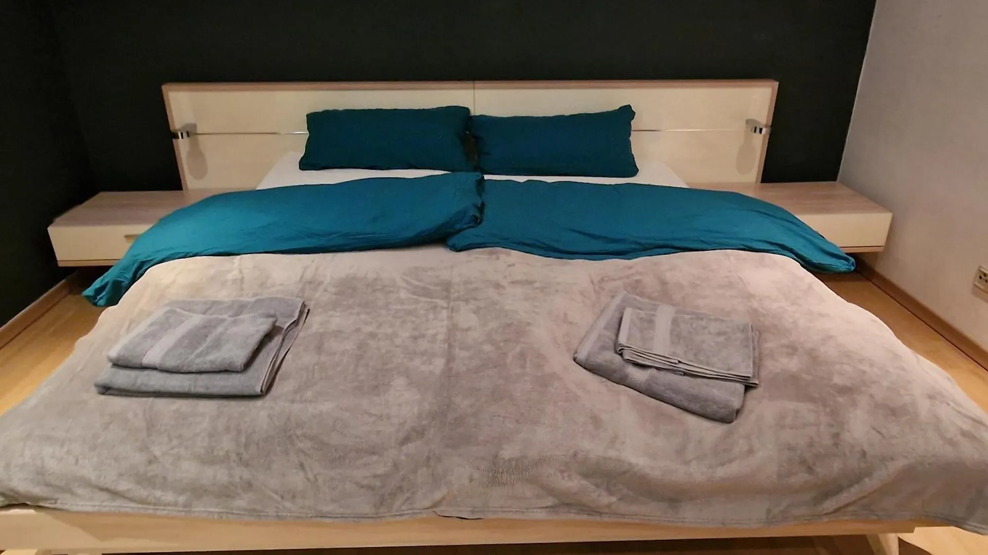 بيت للعطل Nahe Berlin 224Qm Traumhaus Im Gruenen Mit Sauna Und Kamin